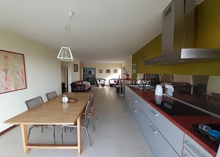 Apartment Moon In The Garden