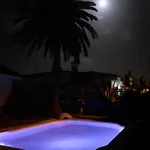 Moon In The Garden Apartment *