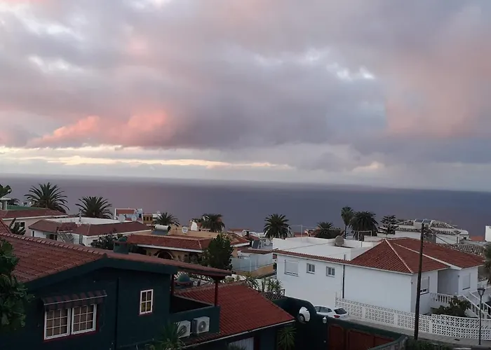 Moon In The Garden דירה לוס ריאלחוס